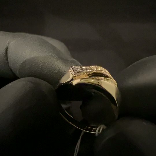 GDR-509 14kt geelgouden dames ring van de Finse Designer “Riitta Hakala” met 0.015 ct brilj